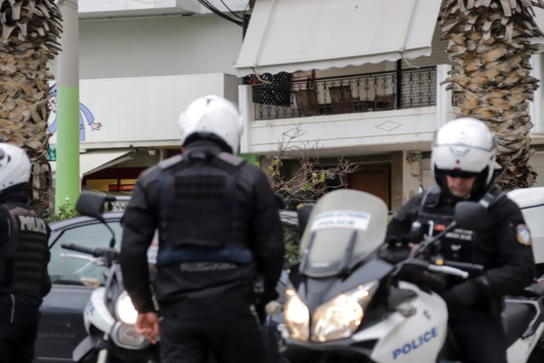 Σχέδιο με 2.000 αστυνομικούς εφάρμοσε η ΕΛ.ΑΣ. στην Αττική, ύστερα από πληροφορίες για επεισόδια λόγω των ποδοσφαιρικών αγώνων