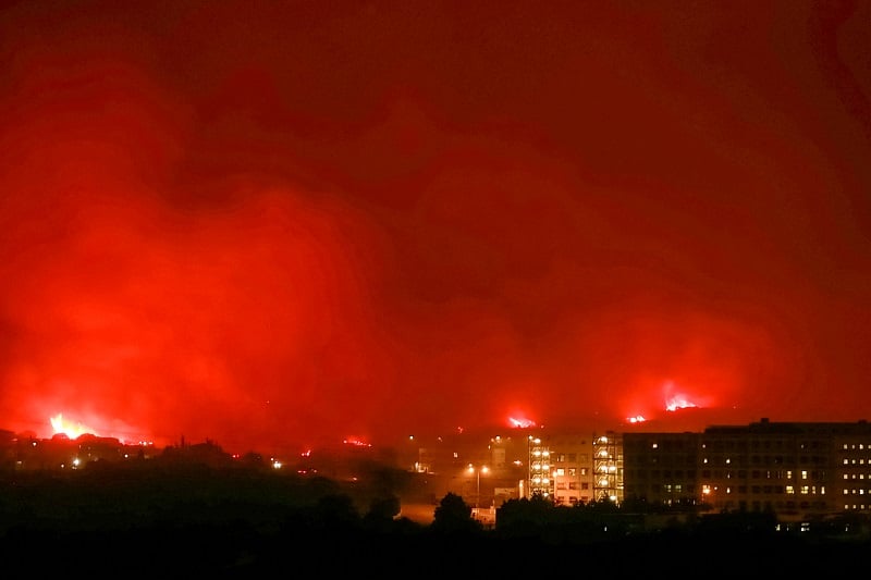 Περισσότερα από 400.000 στρέμματα έχουν καεί από τις δασικές πυρκαγιές των τελευταίων 3 ημερών