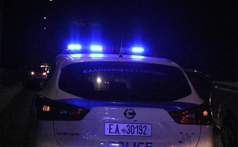 Ανετράπη φορτηγό σε παράδρομο της λεωφόρου Κηφισού