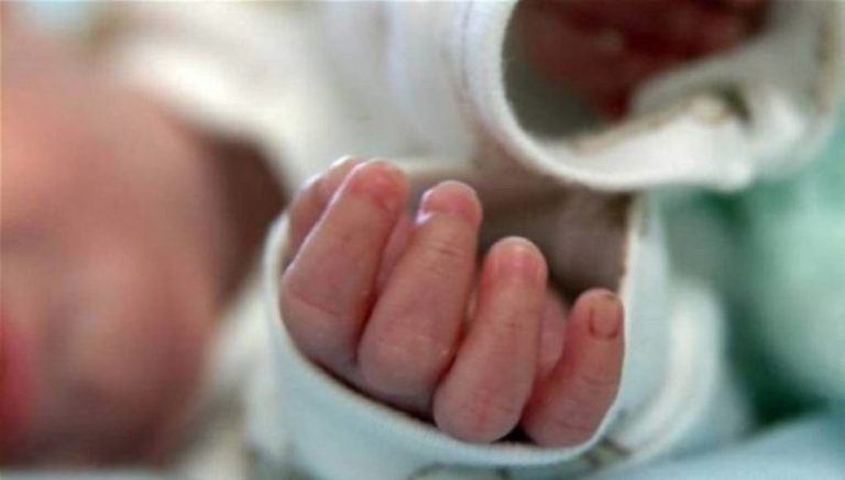 Τραγωδία στο Βόλο: Νεκρό βρέφος αμέσως μετά τη γέννησή του