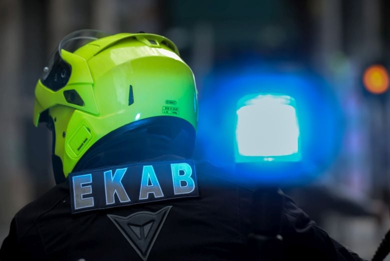 Μηχανικός πλοίου τραυματίστηκε στο κεφάλι στην Καβάλα