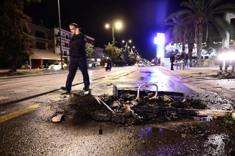 Ένταση στο ΑΠΘ μετά την πορεία για τον θάνατο του 17χρονου στη Βοιωτία – Άνοιξε η Μεσογείων
