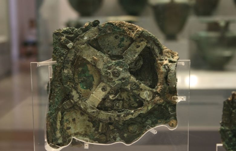 Νέες αποκαλύψεις για τον Μηχανισμό των Αντικυθήρων – Είναι ο πρώτος αναλογικός υπολογιστής που κατασκευάστηκε πριν από 2.200 χρόνια