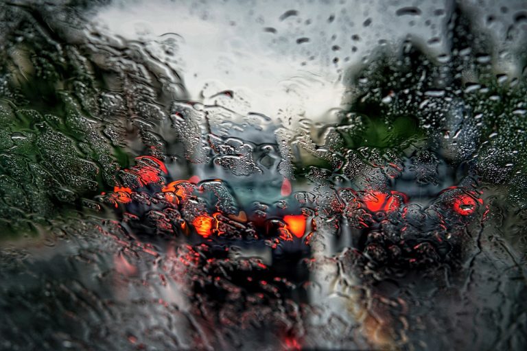 Έκτακτο δελτίο επιδείνωσης του καιρού – Ισχυρές βροχές και καταιγίδες από το βράδυ