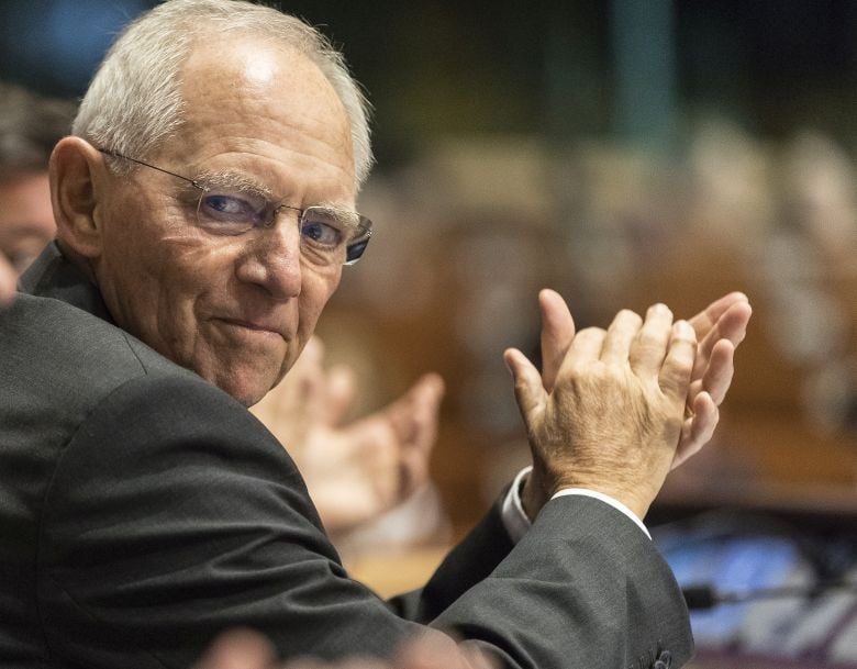 Το αμφιλεγόμενο σκίτσο του Αρκά για τον θάνατο του Βόλφγκανγκ Σόιμπλε – «Ο λαός χρειαζόταν κάποιον να μισήσει»