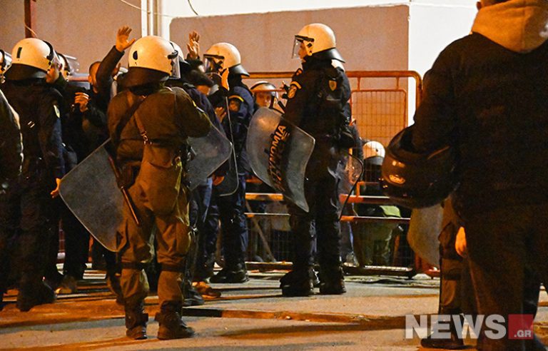 Ξανά στο χειρουργείο ο 31χρονος αστυνομικός που δίνει μάχη για τη ζωή του μετά τα επεισόδια στου Ρέντη