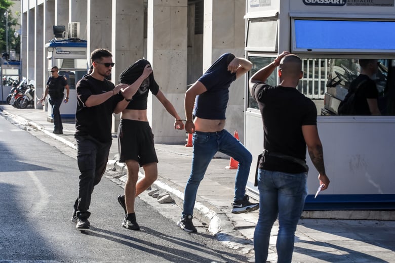 Δολοφονία Μιχάλη Κατσούρη: Αποφυλακίζονται ακόμη 10 Κροάτες κατηγορούμενοι για τα επεισόδια στη Νέα Φιλαδέλφεια