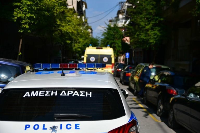 Δύο τροχαία προκλήθηκαν από χυμένο λάδι σε κεντρικό δρόμο των Χανίων
