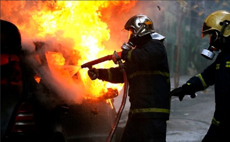 Στις φλόγες τυλίχθηκε λεωφορείο του ΚΤΕΛ που εκτελούσε το δρομολόγιο Αθήνα – Θεσσαλονίκη –