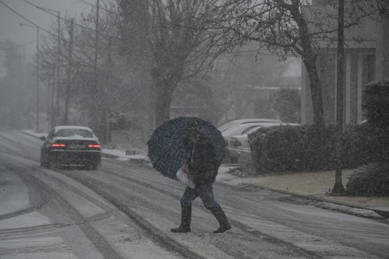 Θυελλώδης βοριάς φέρνει τον χειμώνα την Τρίτη – Νέα ψυχρή εισβολή το Σάββατο προβλέπει η Νικολέτα Ζιακοπούλου
