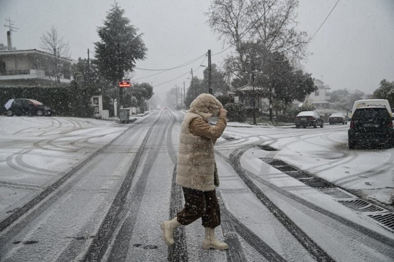 Σε κλοιό κακοκαιρίας η χώρα – Πότε θα χιονίσει στην Αττική