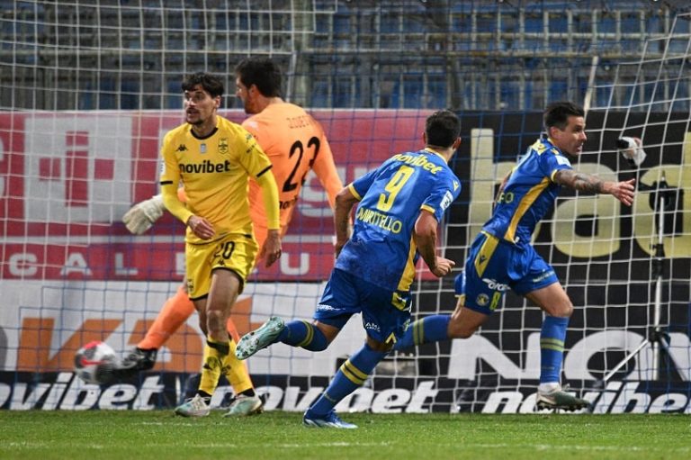 Super League: Με ανατροπή ο Αστέρας 3-2 τον Άρη στην Τρίπολη
