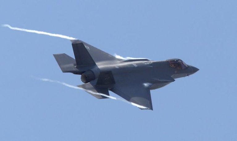 Μαχητικά αεροσκάφη F-35: Πώς θα θωρακίσουν την άμυνα της χώρας – Δείτε τις επιχειρησιακές δυνατότητες τους