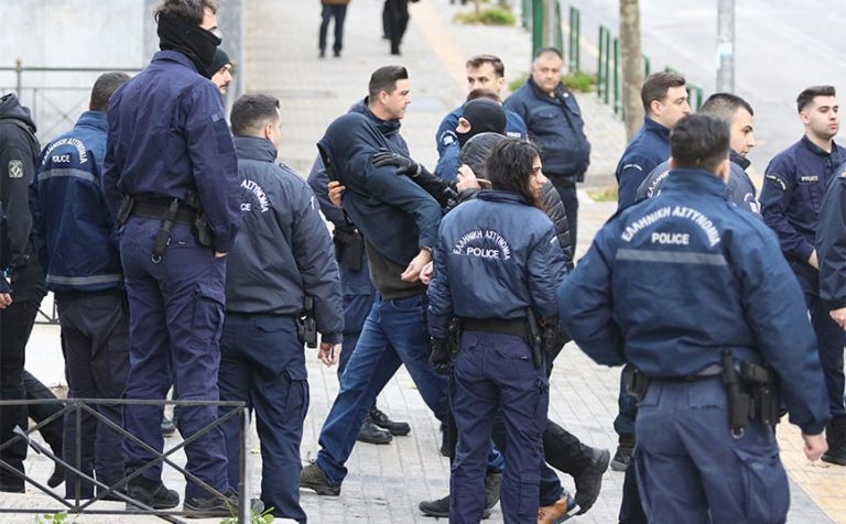 Δίκη για την υπόθεση της 12χρονης στον Κολωνό: Καταθέτει η θεία του κοριτσιού – Αίτημα για συμπληρωματικές ερωτήσεις στην ανήλικη