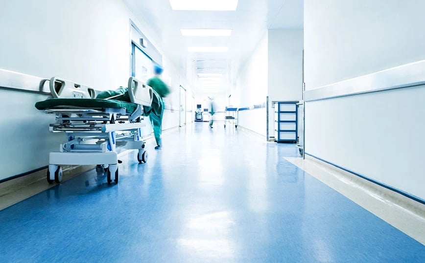 Φοιτητής νοσηλεύεται διασωληνωμένος με μηνιγγίτιδα στο νοσοκομείο Ρίου