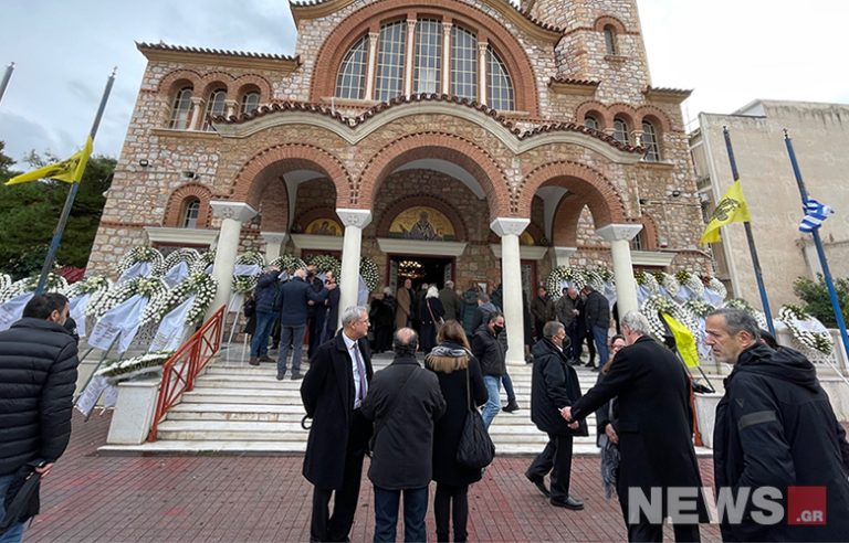 Το τελευταίο αντίο στον τέως Δήμαρχο Ζωγράφου, Βασίλη Θώδα – Δείτε φωτογραφίες του News