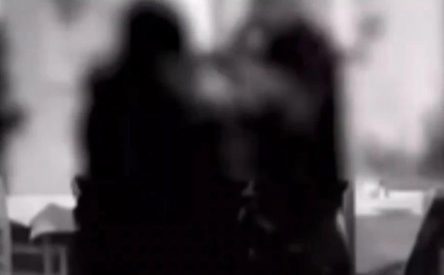 Βίντεο – ντοκουμέντο από την επίθεση 27χρονου τράπερ σε άλλο τράπερ στην Καλλιθέα: Το θύμα ακούγεται να φωνάζει για «βοήθεια»