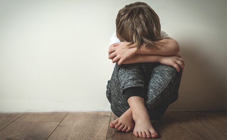 Συνελήφθη ο 23χρονος Ρομά που κατηγορείται για τον άγριο ξυλοδαρμό του 4χρονου γιου της συντρόφου του