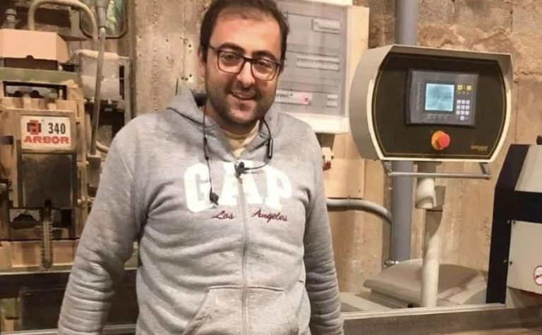 Άγριο έγκλημα στην Χαλκίδα: «Η 39χρονη αγόρασε τα δύο χασαπομάχαιρα μία εβδομάδα πριν – Δεν είχε ποτέ σχέση με το θύμα»