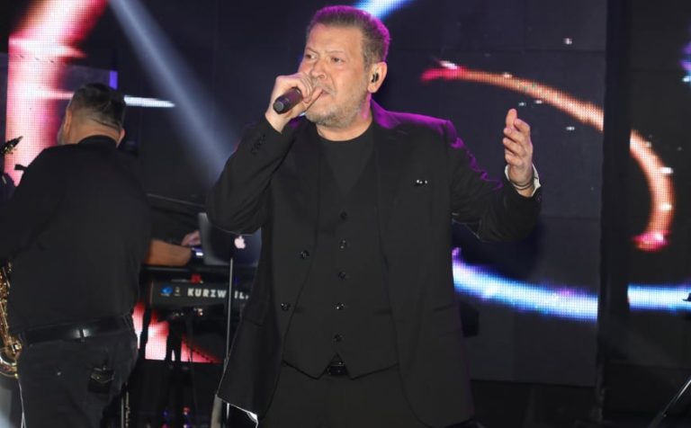 Χάρης Κωστόπουλος: Σήμερα η κηδεία του τραγουδιστή που έφυγε από τη ζωή σε ηλικία μόλις 60 ετών