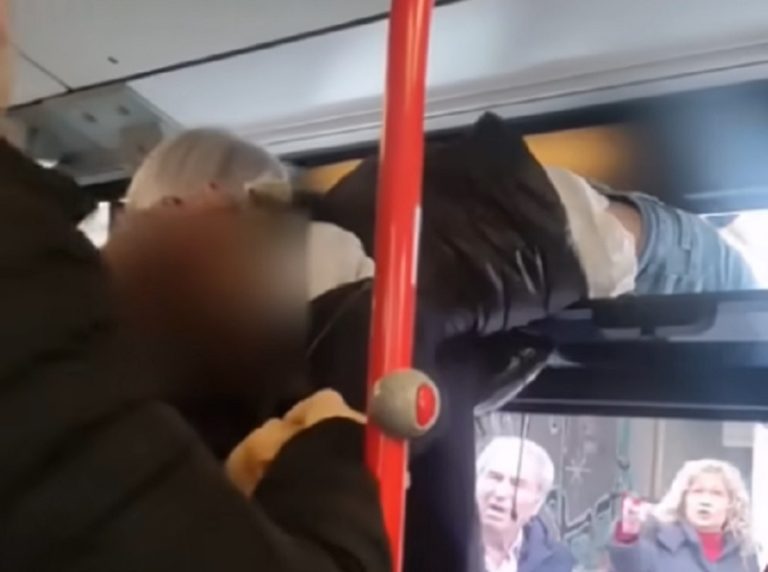 Θεσσαλονίκη: Πορτοφολού έγινε αντιληπτή από τους επιβάτες λεωφορείου και πήδηξε από το παράθυρο