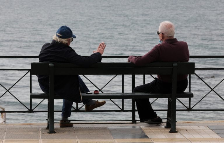 Η γήρανση του πληθυσμού διευρύνει τις ανισότητες στην Ελλάδα και στην Ευρώπη