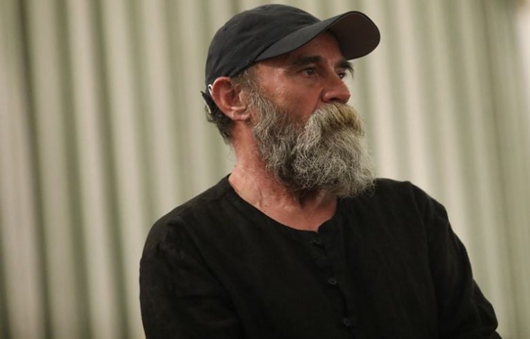 Κώστας Πολυχρονόπουλος: «Δεν είναι εθισμένος στο τζόγο – Δίνουμε άνισο αγώνα ενάντια σε σκιές», τονίζει ο δικηγόρος του