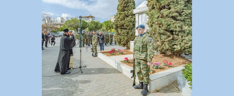 Ο Δήμος Πειραιά τίμησε τη μνήμη των 63 θυμάτων του C-130 που συνετρίβη στο όρος Όθρυς στις 5/2/1991
