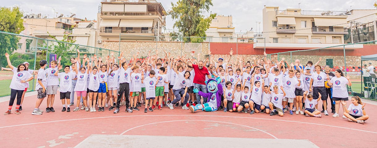 Μαθητές δημοτικών σχολείων του Πειραιά συμμετείχαν στην αθλητική δράση «3on3 Schools»