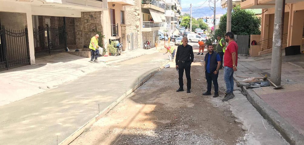 Ανακατασκευάζεται ο μπετόδρομος στην οδό Σπύρου Τρικούπη στο Χατζηκυριάκειο από τον Δήμο Πειραιά