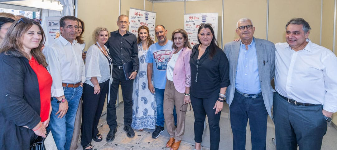 Με μεγάλη επιτυχία εγκαινιάστηκε η 37η Έκθεση Βιβλίου στο Πασαλιμάνι