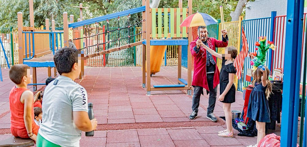 Συνεχίζεται το πρόγραμμα «Καλοκαίρι στην Πόλη 2025» Δεκάδες δωρεάν δράσεις, παιχνίδια και εκπλήξεις για τα παιδιά του Πειραιά