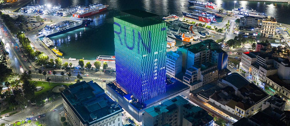 Η μεγαλύτερη πρόκληση ανάβασης σε ουρανοξύστη στην Ελλάδα To 2nd PIRAEUS TOWER RUN TO THE TOP ανέβασε την αδρεναλίνη στα ύψη! Ένας αγώνας 500 σκαλοπατιών στον Πύργο του Πειραιά