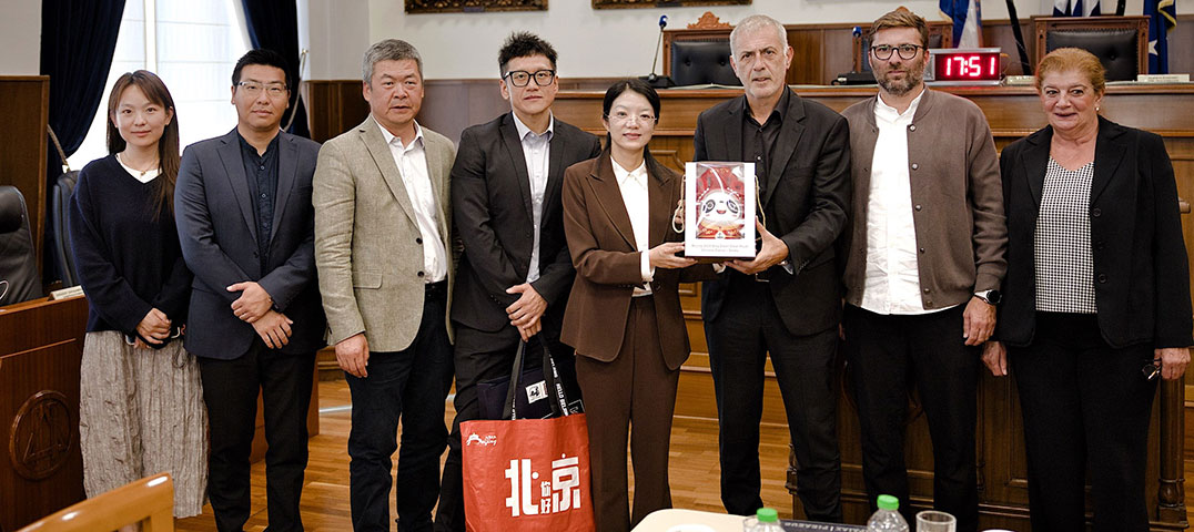 Συνάντηση του Δημάρχου Πειραιά Γιάννη Μώραλη με αντιπροσωπεία από το Πεκίνο