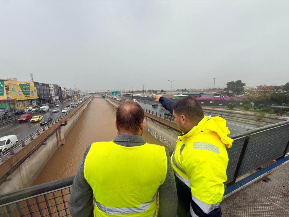 Νίκος Χαρδαλιάς: «Η Αττική άντεξε, παρά τις αστοχίες και αυθαιρεσίες δεκαετιών – Κανένας εφησυχασμός, η μάχη για την αντιπλημμυρική θωράκιση συνεχίζεται»