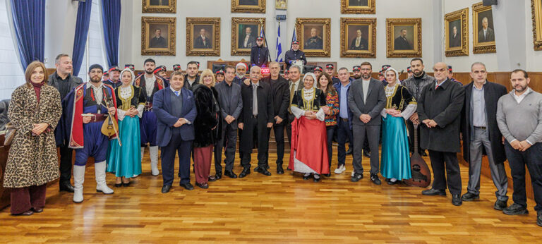 Ο Δήμαρχος Πειραιά Γιάννης Μώραλης σε εορταστικές και συμβολικές δράσεις της πόλης