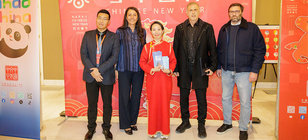 Ο Δήμαρχος Πειραιά Γιάννης Μώραλης στον εορτασμό της Κινεζικής Πρωτοχρονιάς στο Δημοτικό Θέατρο