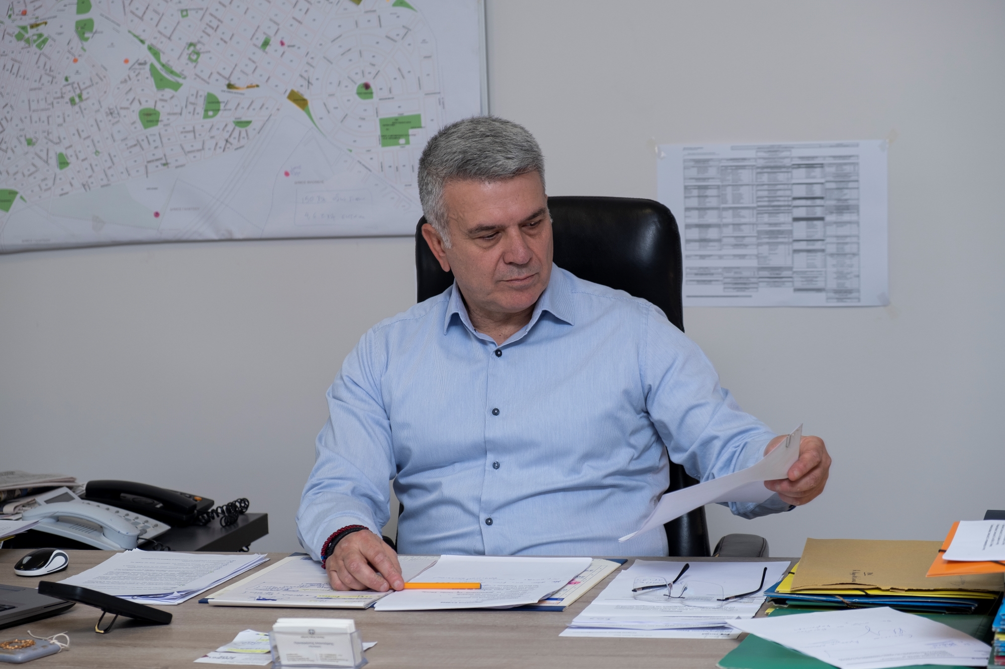 Ανακοίνωση του Δημάρχου Νέας Ιωνίας για τους 13 εργαζόμενους και τα παιχνίδια που παίζουν κάποιοι σε βάρος των εργαζομένων και της πόλης