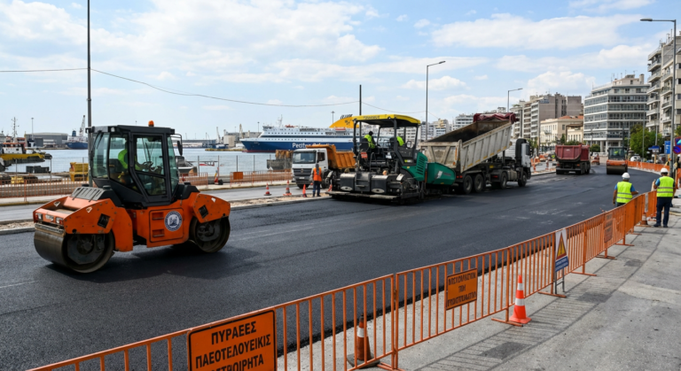 Πειραιάς: Μεγάλο πρόγραμμα ασφαλτοστρώσεων με πόρους του Δήμου