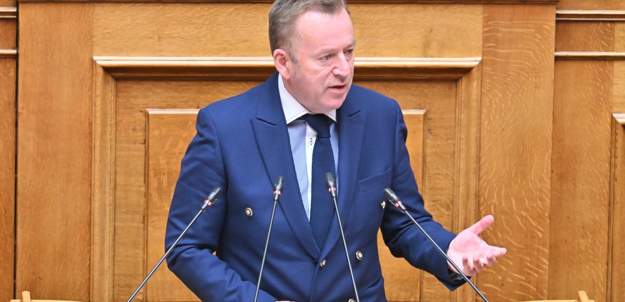 Τρίτεκνοι: Μόνιμη Ένταξη στον Κοινωνικό Τουρισμό της ΔΥΠΑ Ζητά Η Ομοσπονδία