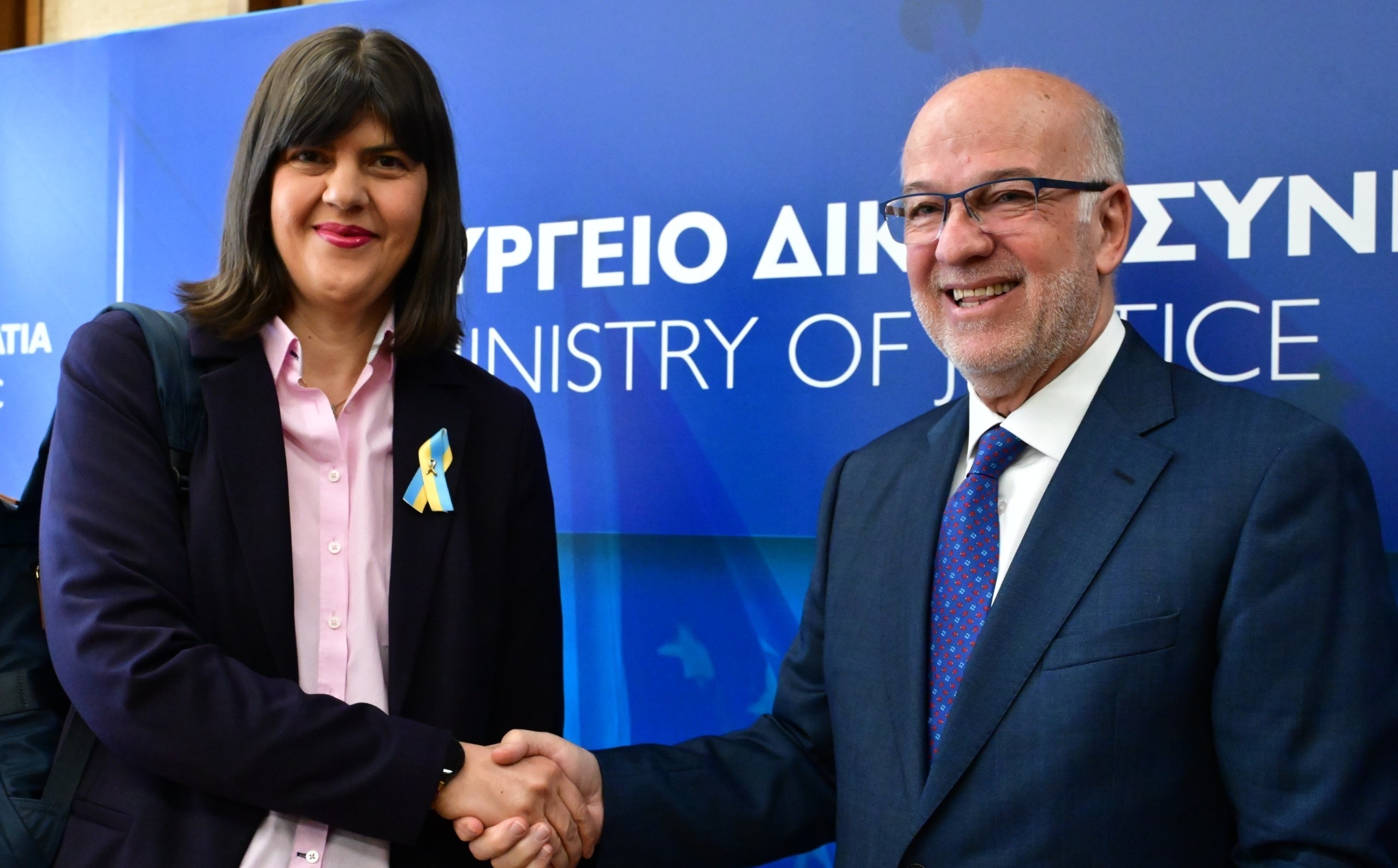 Λάουρα Κοβέσι στο Υπ. Δικαιοσύνης: «Θα εξηγήσουμε πολλά αύριο»