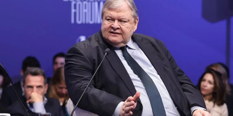 Βενιζέλος: Η κυβέρνηση έχει μόνο δύο ευκαιρίες, όχι τρίτη