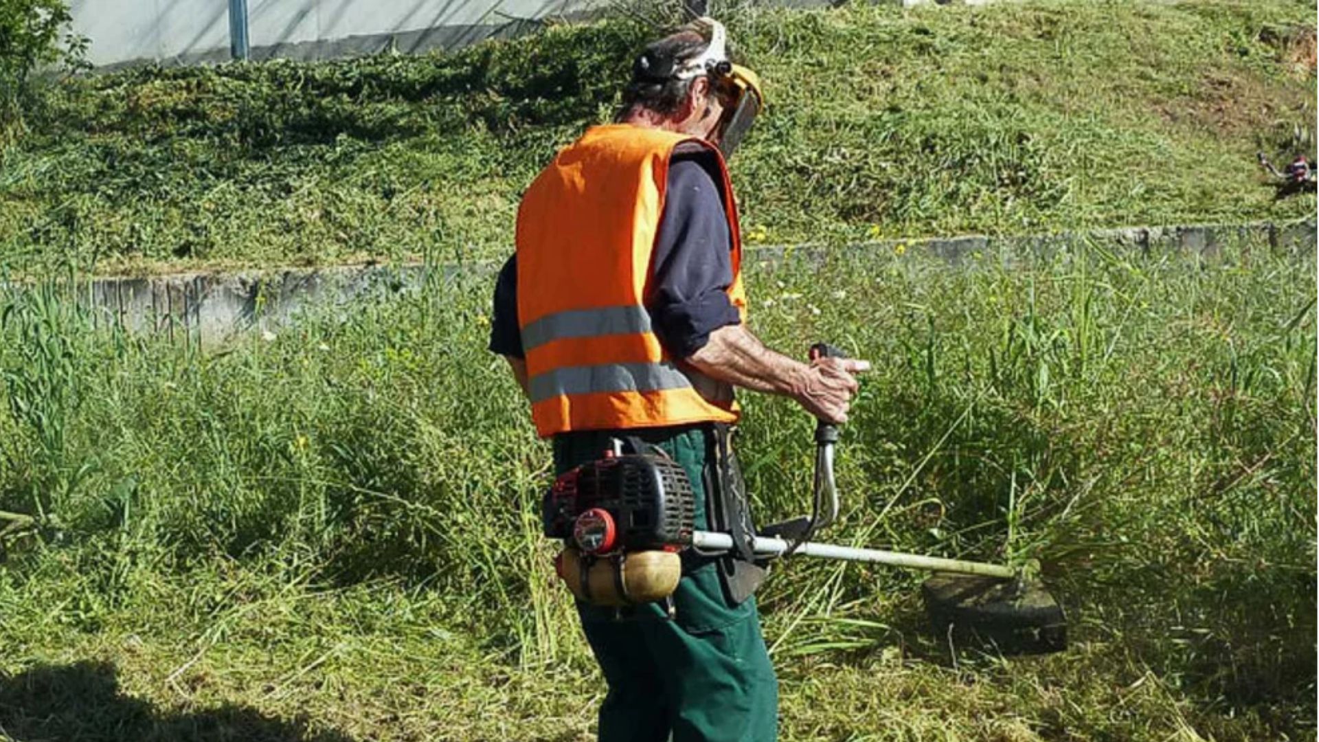 Πρωτοβουλία Αγ. Παρασκευής: Υποχρεωτικοί καθαρισμοί οικοπέδων για πρόληψη πυρκαγιών