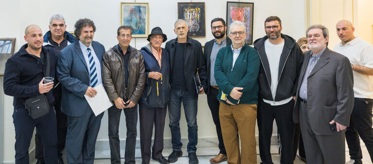 Με επιτυχία τα εγκαίνια της αναδρομικής έκθεσης «1964–2026» του Νίκου Τζιζμετζόγλου