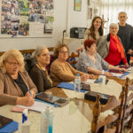 Επίσκεψη του Δημάρχου Πειραιά και της Υπουργού Κοινωνικής Συνοχής και Οικογένειας στα Κέντρα Αγάπης και Αλληλεγγύης για το πρόγραμμα «Όλοι Digital»