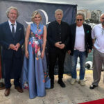 Ο Δήμαρχος Πειραιά Γιάννης Μώραλης στα εγκαίνια του M/Y Omega στη Μαρίνα Ζέας