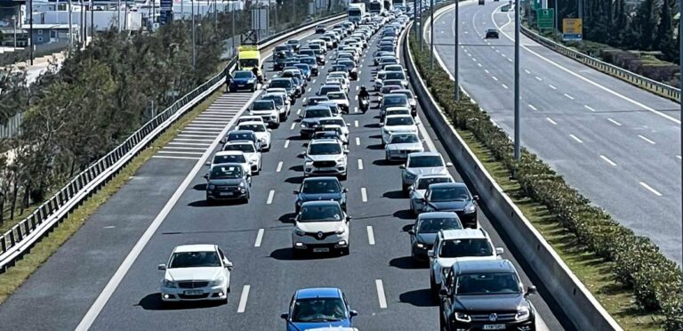 Τραγικό Τέλος: Θανάσιμο Τροχαίο Μοτοσικλέτας κοντά στα Διόδια Ελευσίνας