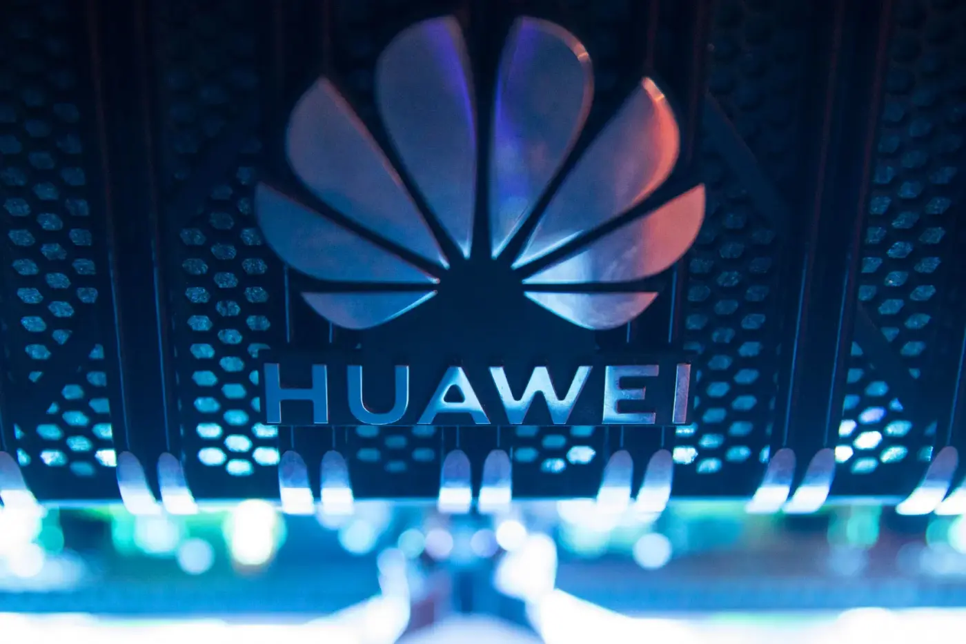 Γερμανία-Ισπανία: Αντίσταση στην ΕΕ για Huawei/ZTE, προστατεύουν τους παρόχους
