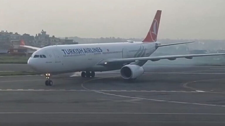 Νεπάλ: Φωτιά ξέσπασε σε αεροσκάφος της Turkish Airlines μετά την προσγείωση