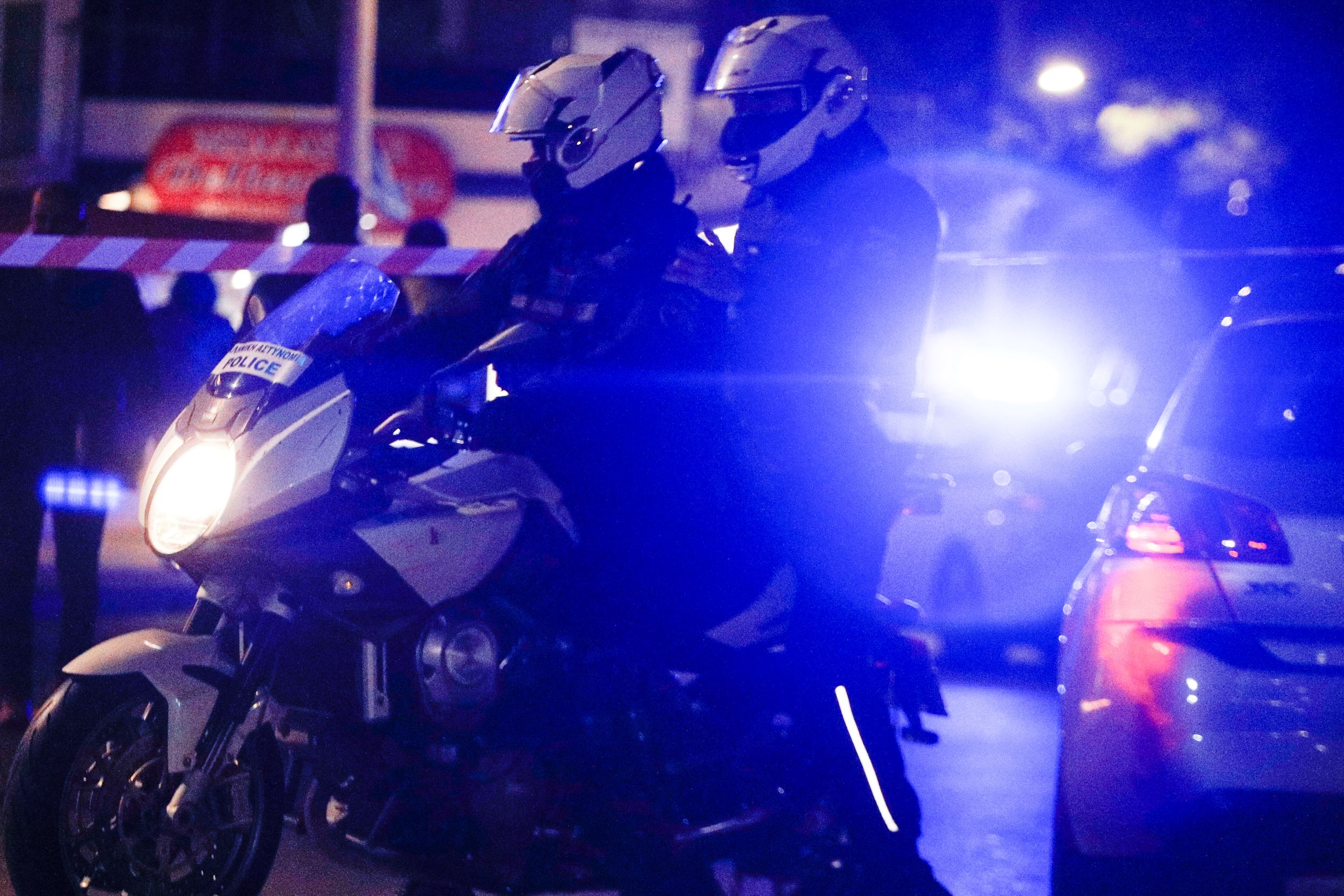 Τραγωδία στον Πειραιά: 24χρονη νεκρή μετά από πτώση από 7ο όροφο – Κατάθεση συντρόφου